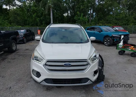 2018 Ford Escape Sel z USA, uszkodzony, nr VIN 1FMCU0HD8JUC67353